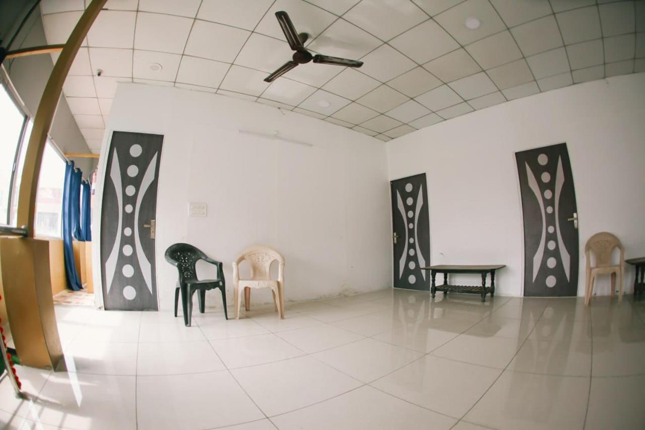 Maa Vaibhav Laxmi Guest House Rishikesh Ngoại thất bức ảnh