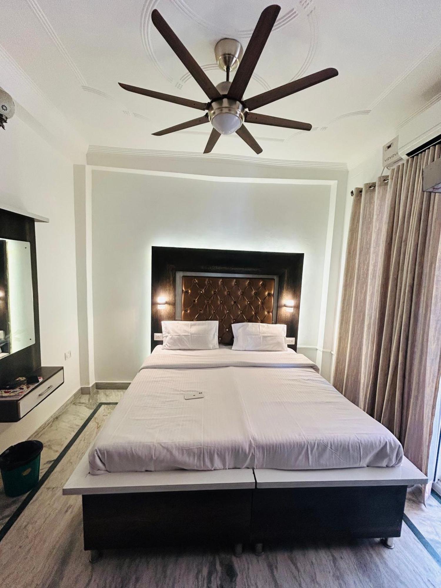 Maa Vaibhav Laxmi Guest House Rishikesh Ngoại thất bức ảnh